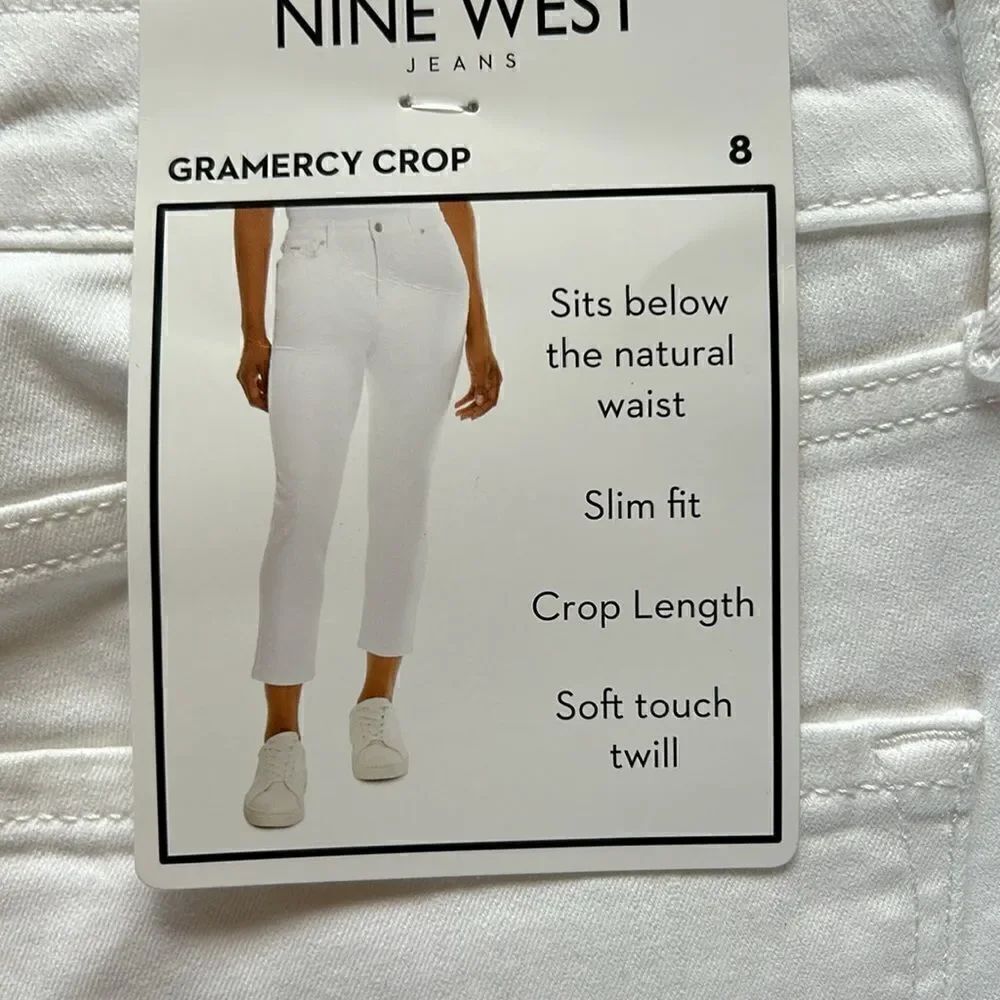 NEW Nine West White Capris